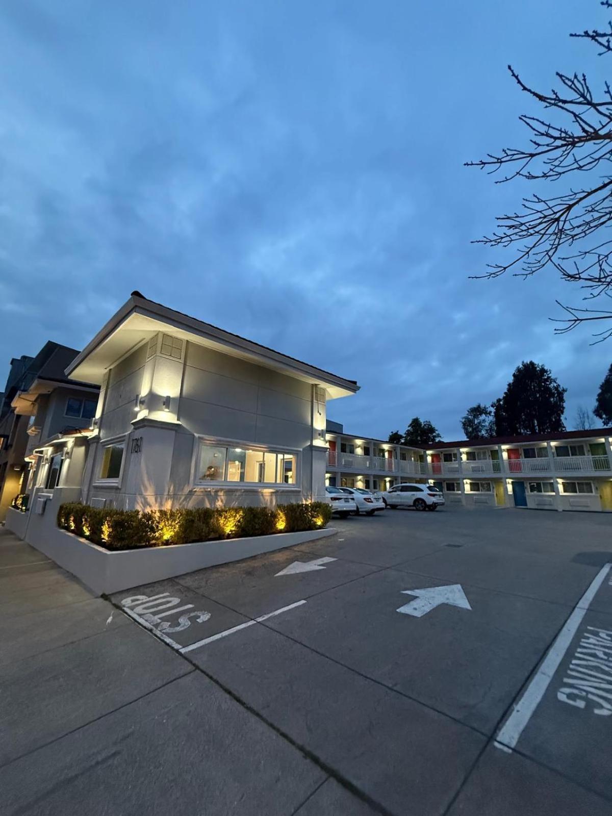 Signature Inn Беркли Экстерьер фото